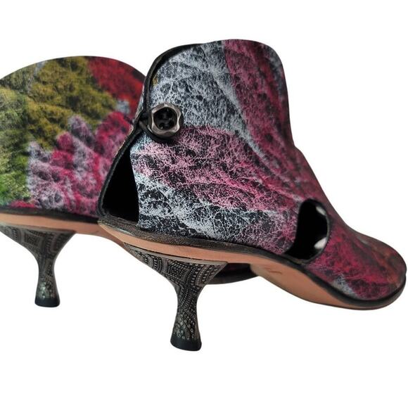 Cydwoq  Boomerang Heel - Picture 5 of 8